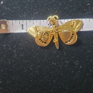 Prirmier design Vintage Gold Tone Multi Color Enamel Butterfly Brooch Pin